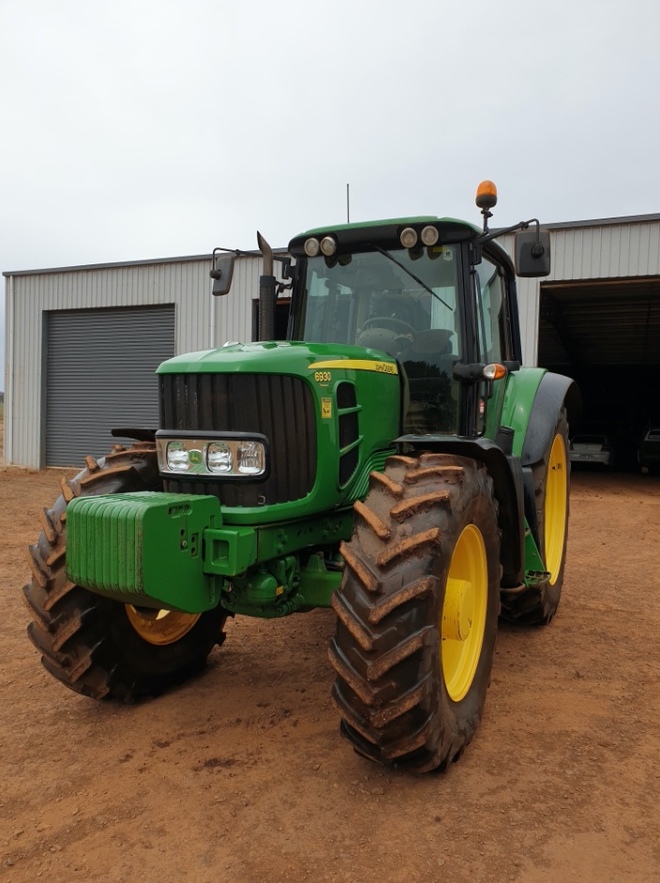 2008 John Deere 6930 Tractor with IVT