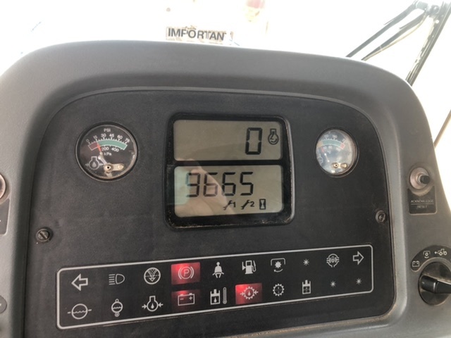 9682 New Holland Versatile 