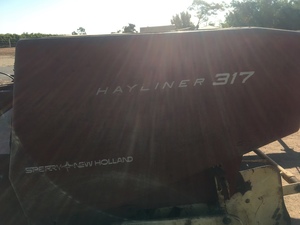 New Holland Hayliner 317 Baler