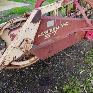 New Holland Roller Bar Rake