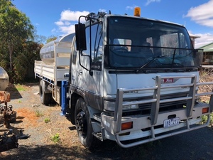 1991 Hino Prime mover with Tray & Crane