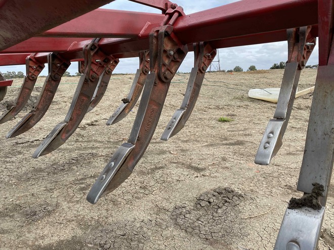 Deep Ripper 9 or 11 shank