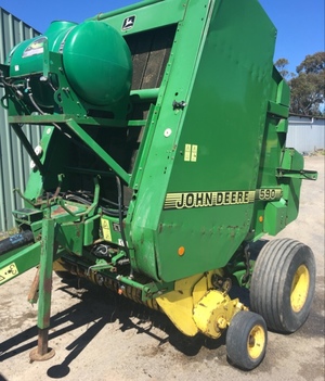 John Deere 590 Round Baler 
