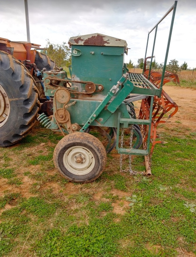 John Shearer 16 run Tyne Seeder Drill