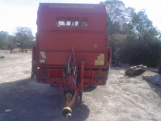 Strautmann FVW 140 Silage feed out wagon