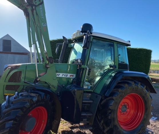 2007 Fendt 712 with Fendt FEL & Trimble 1000 GPS