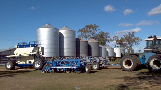 Versatile 1156 Tractor - 2% + GST Buyers Premium on all Lots