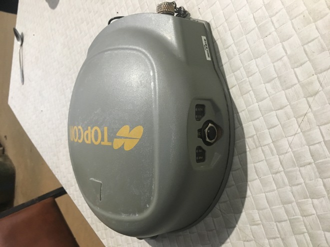 TOP CON AGI-4 GPS RECEIVER/STEERING CONTROLLER