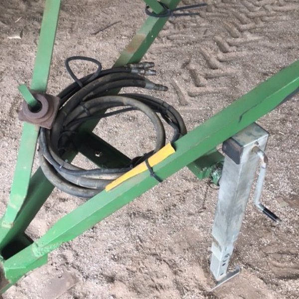 14/Mt Chaser Bin For Sale w HYD Drive & Fold Auger light & Camera**Price Reduced for this week**