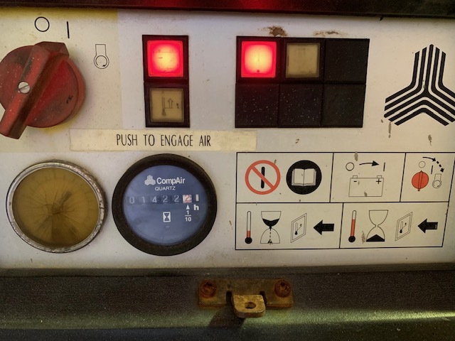 Compair 175 cfm on All terrain chassis road trailer with Deutz diesel engine