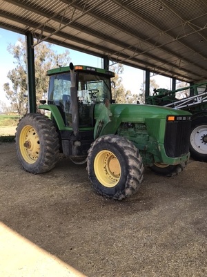 John Deere 8100