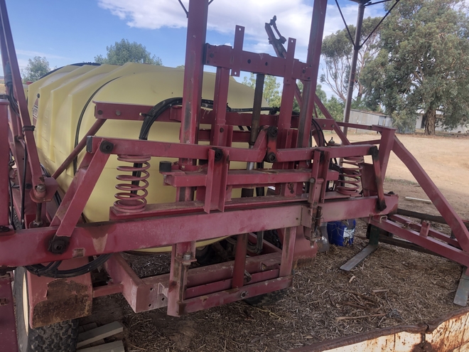 Hardi Fl3400 boom spray