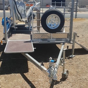 HECTON CONTRACTORS TRAILER