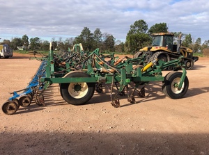2006 Smale Multi-Vator Seeder Bar only