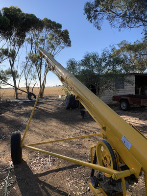 Under Auction (A125) - Jetstream Auger