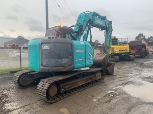 KOBELKO SK135SR-2 EXCAVATOR 