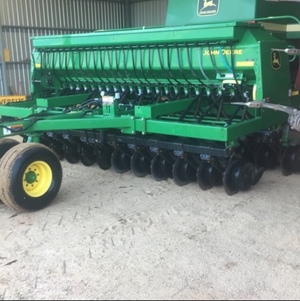 2011 John Deere 1590 Disc Seeder 