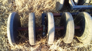 Press Wheels 4 gangs 31 wheels at 9” Spacings