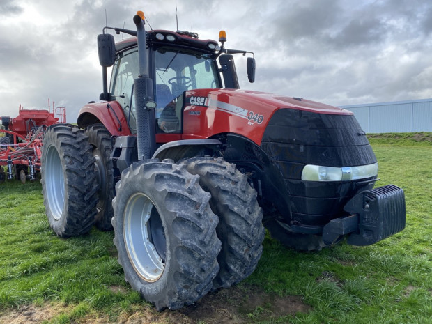 2015 Case IH Magnum 340 Tractor
