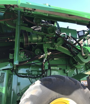2015 John Deere S670