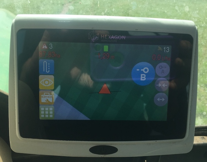 Hexagon Agriculture GPS Lightbar