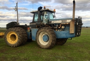 Ford Versatile 846 4WD Tractor