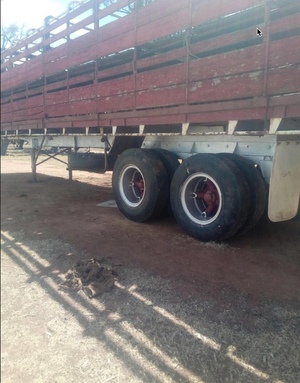 Semi Trailer with Stock Crate