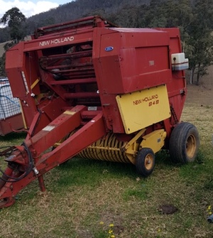 New Holland 848 Baler