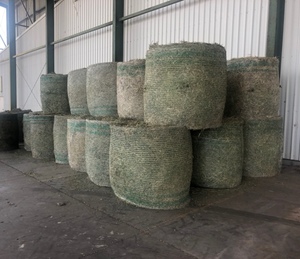 feed lucerne 4x4 round bales