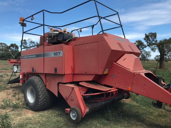 Massey Ferguson 187 Square Baler
