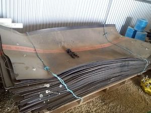 80 hay caps with screws