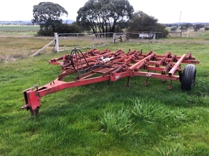 Massey Ferguson 120 scarifier