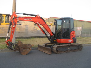 KUBOTA 5.5T EXCAVATOR U55-4