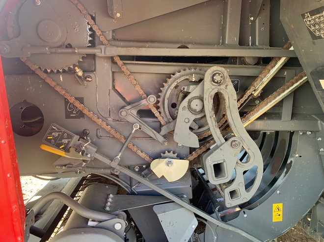 2014 Massey Ferguson 2270XD Baler