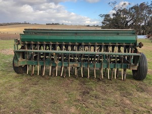 Caldow Grassliner Direct Drill