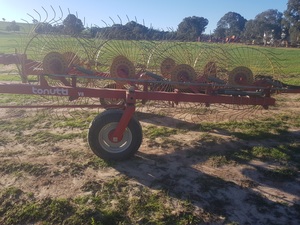  Tonutti hayrake v8 hydraulic lift and fold 