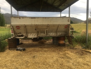 truck mounted spreader