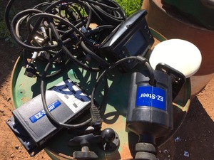 Ezy Steer 250 GPS - 2% Buyers Premium on all Lots