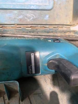 Makita HR2470 Rotary Hammer Drill