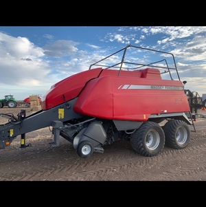 Massey Ferguson 8x4x3