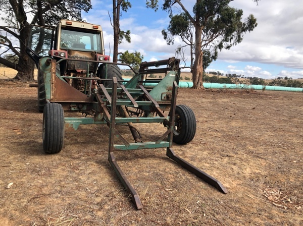 John Shearer Twin Bale Feeder