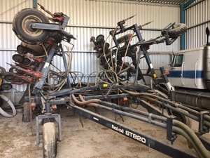 John Deere Box (Flexicoil 2230 equivalent) Flexicoil ST820