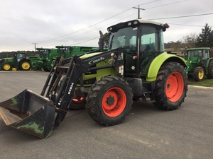 CLAAS ARION 520 TRACTOR & LOADER