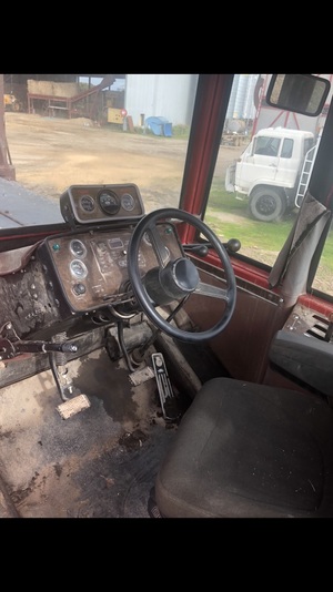 Versatile 855 Tractor 