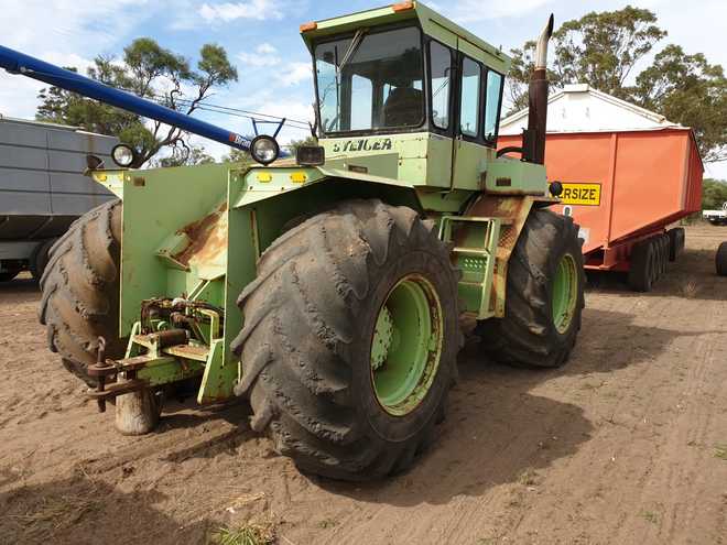 Steiger Panther ST350 - 2% + GST Buyers Premium on all Lots