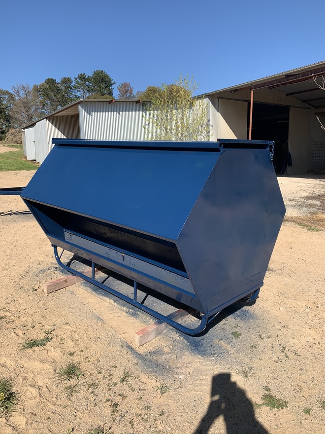 20 bag steel lick feeder