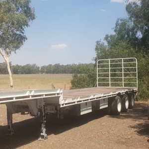 2013 Dropdeck semi trailer Stonestar