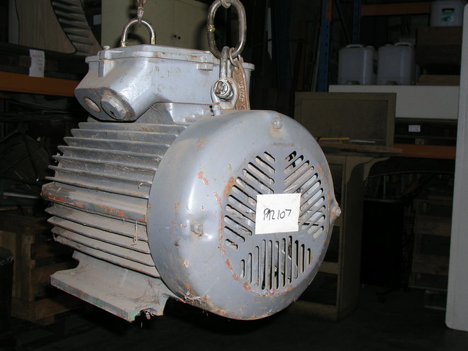 STONE PLATT (McCOLL) MEZ 3 PHASE 30HP ELECTRICAL MOTOR – QTY 1 – DISCOUNTED PRICE $1250