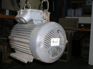 STONE PLATT (McCOLL) MEZ 3 PHASE 30HP ELECTRICAL MOTOR – QTY 1 – DISCOUNTED PRICE $1250