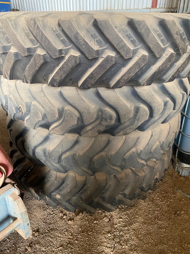 380/90 R46 Tyres and rims to suit Miller Nitro 4000/5000 series